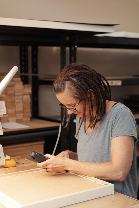 Wedding Anniversary Gifts: Traditional vs Personalised